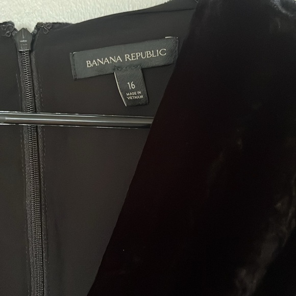 Banana Republic dress - Picture 4 of 9